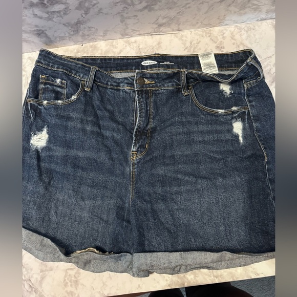 Old Navy high waisted dark wash jean shorts‎ - Picture 1 of 3